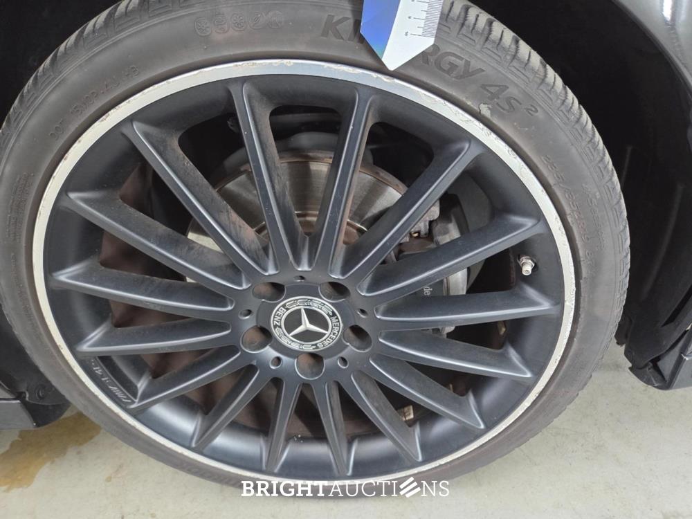 Mercedes-Benz A 180 Business Solution AMG 136pk 2019 A-klasse, Z-776-DL