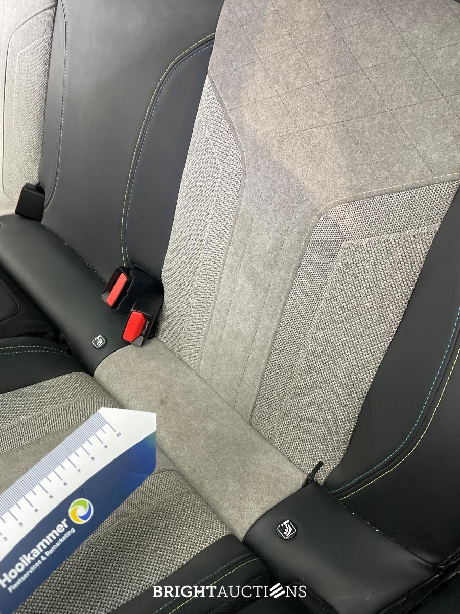 Peugeot e-2008 EV GT 50 kWh 136 pk 2020, J-619-VK