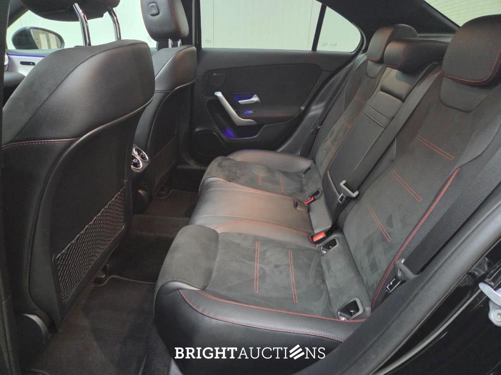 Mercedes-Benz A-klasse 250 e Business Solution AMG Limited 160 pk 2021, N-044-HS