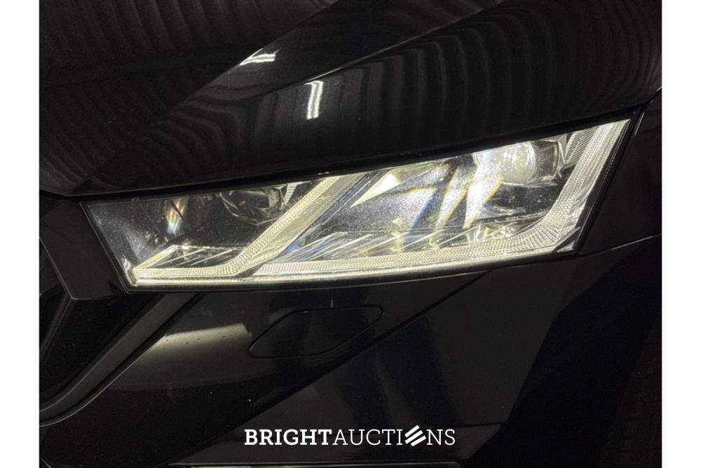 Škoda Octavia Combi RS iV PHEV Business 1.4 TSI 258pk 2021 (Origineel-NL), N-280-KK