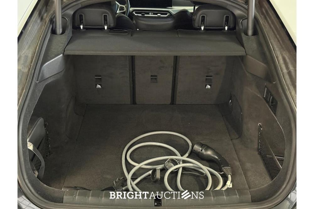 BMW i4 eDrive40 High Executive 84 kWh 340pk 2022 (Origineel-NL), P-888-HD