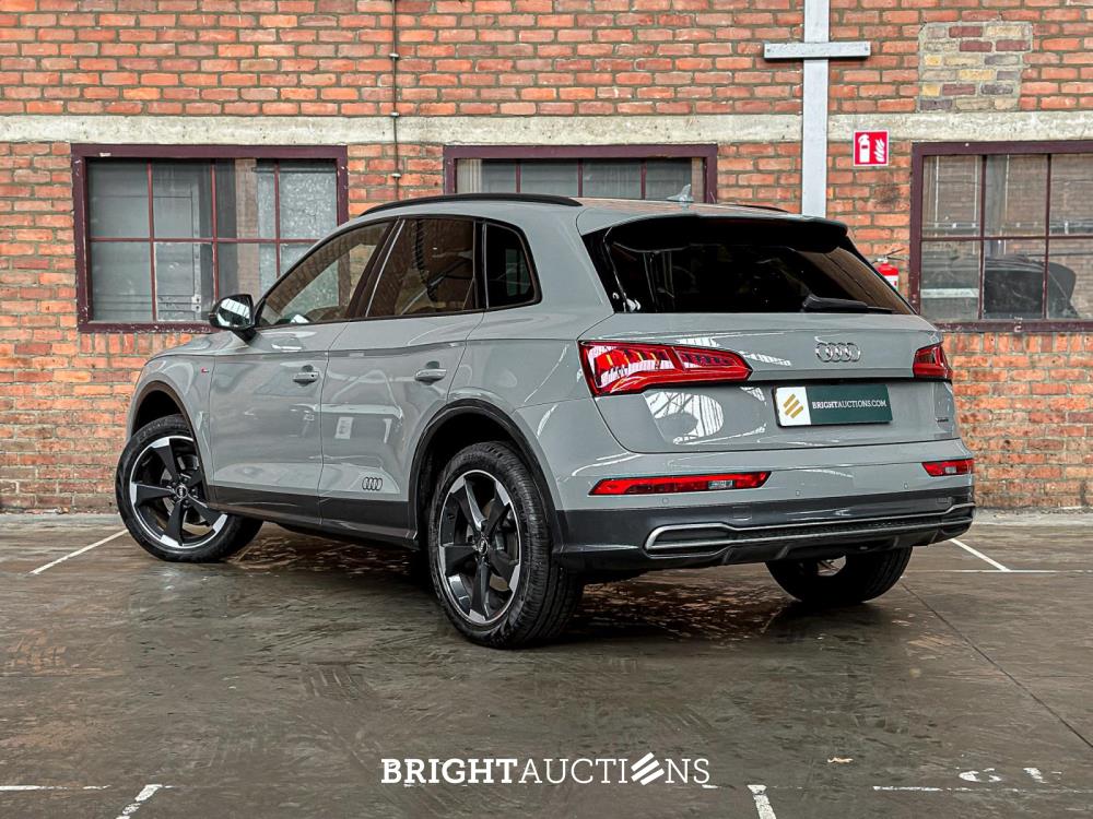 Audi Q5 2.0 TFSI Quattro Sport S Line Black Edition 252pk 2018 (Origineel-NL + 1e Eigenaar), TT-931-B