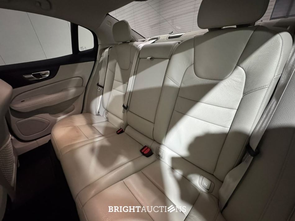Volvo S60 B4 Ultimate Bright 2.0 197pk 2022 (Origineel-NL), R-924-GB