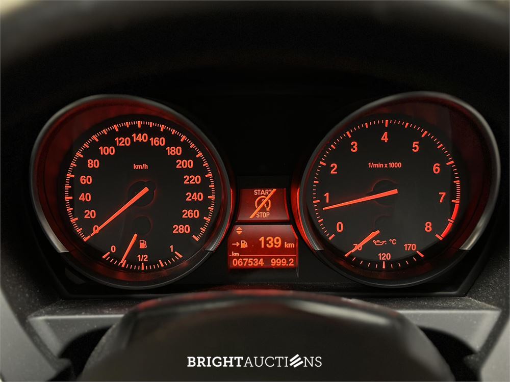 BMW Z4 Roadster sDrive18i Executive Design Pure Traction Uitvoering 156pk 2014 (Origineel-NL), 3-TRK-41 -67.534KM-
