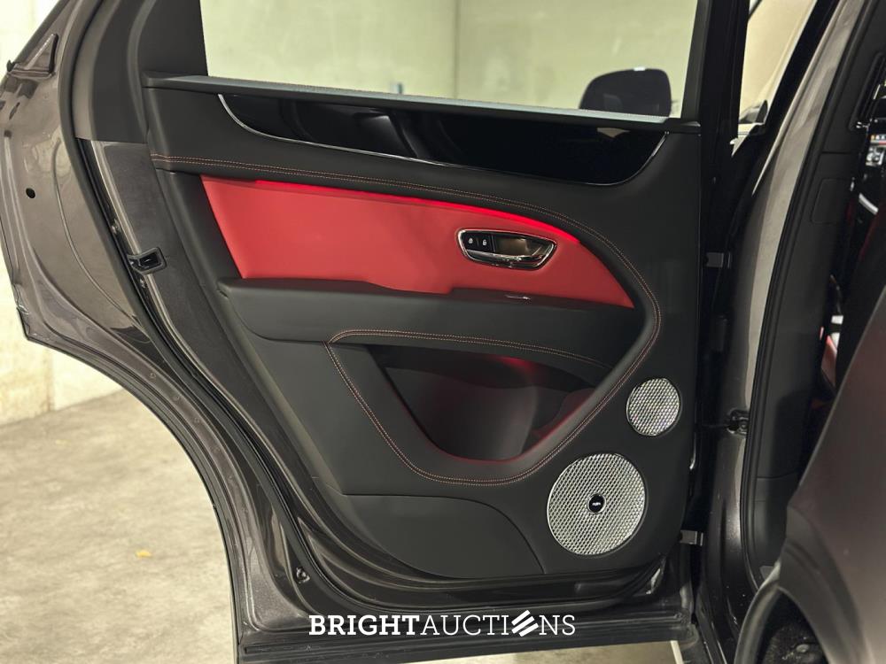 Bentley Bentayga 4.0 V8 S 549pk 2022 (Origineel-NL), P-719-VF