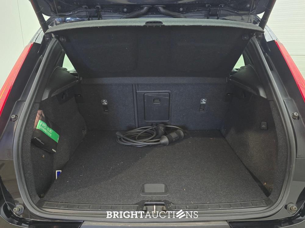 Volvo XC40 T4 Recharge Inscription Expression 1.5 211pk 2022 (Origineel-NL), P-822-BS