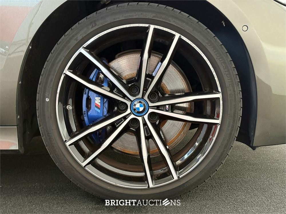 BMW 330e Touring 292pk 2023 (Origineel-NL) 3-Serie, T-265-ND