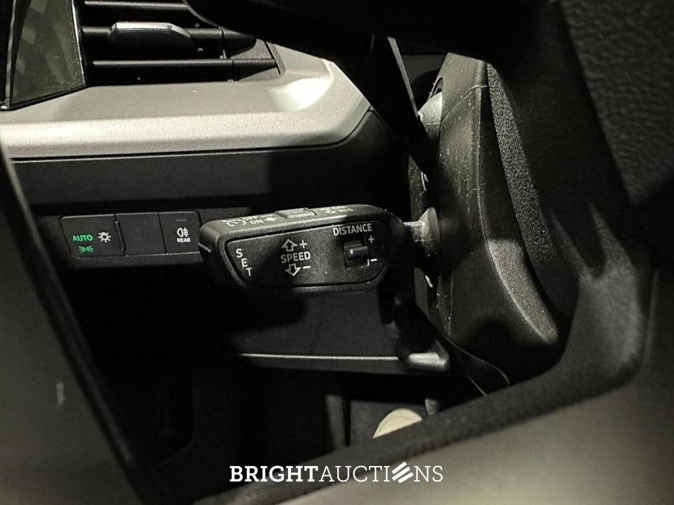 Audi Q4 35 Launch Edition 55 kWh 170pk 2021 (Origineel-NL), N-506-XJ