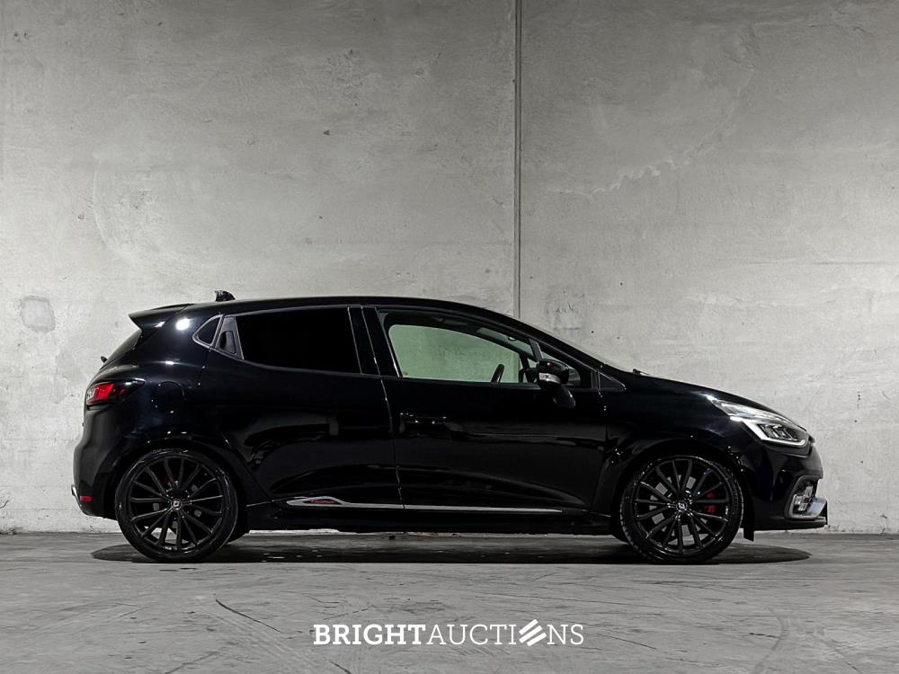 Renault Clio 1.6 R.S. Trophy 220pk 2015, K-787-PD