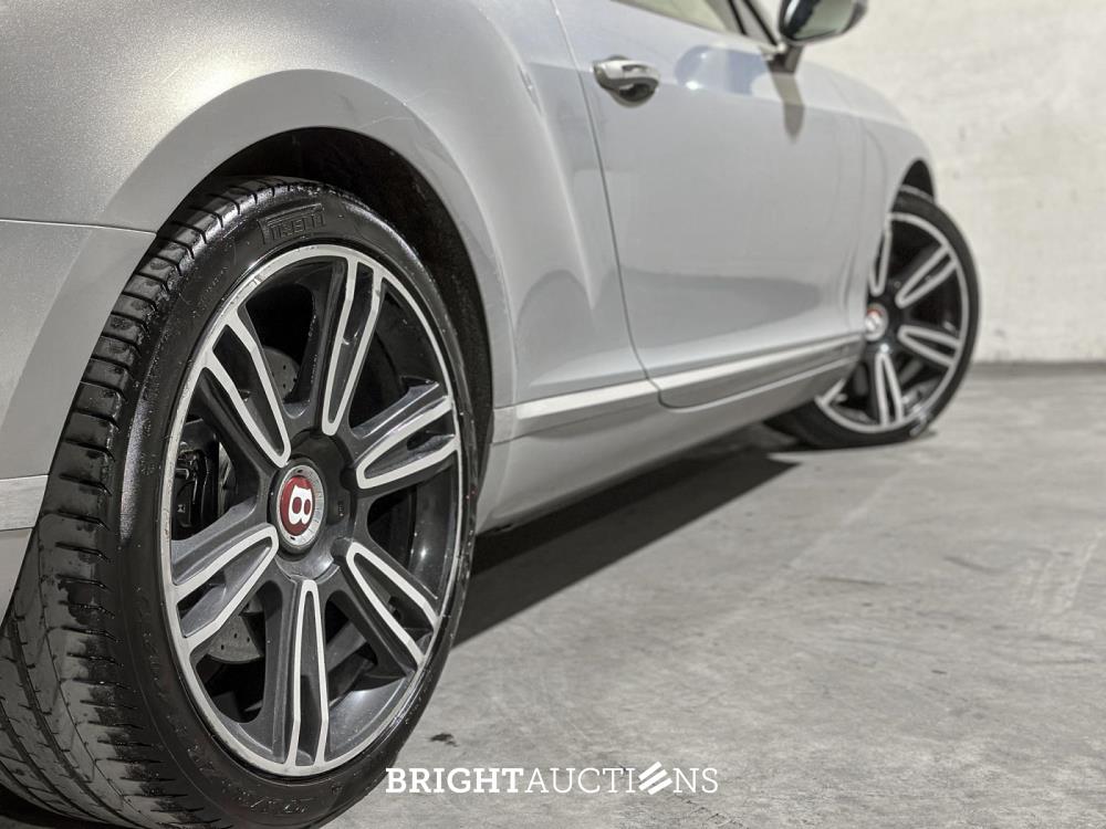 Bentley Continental GTC 4.0 V8 507pk 2013