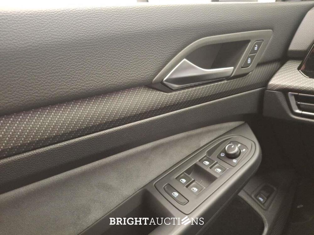 Volkswagen Golf Variant eTSI R-Line Business 1.5 DSG 150pk 2021 (Origineel-NL), L-846-ZF