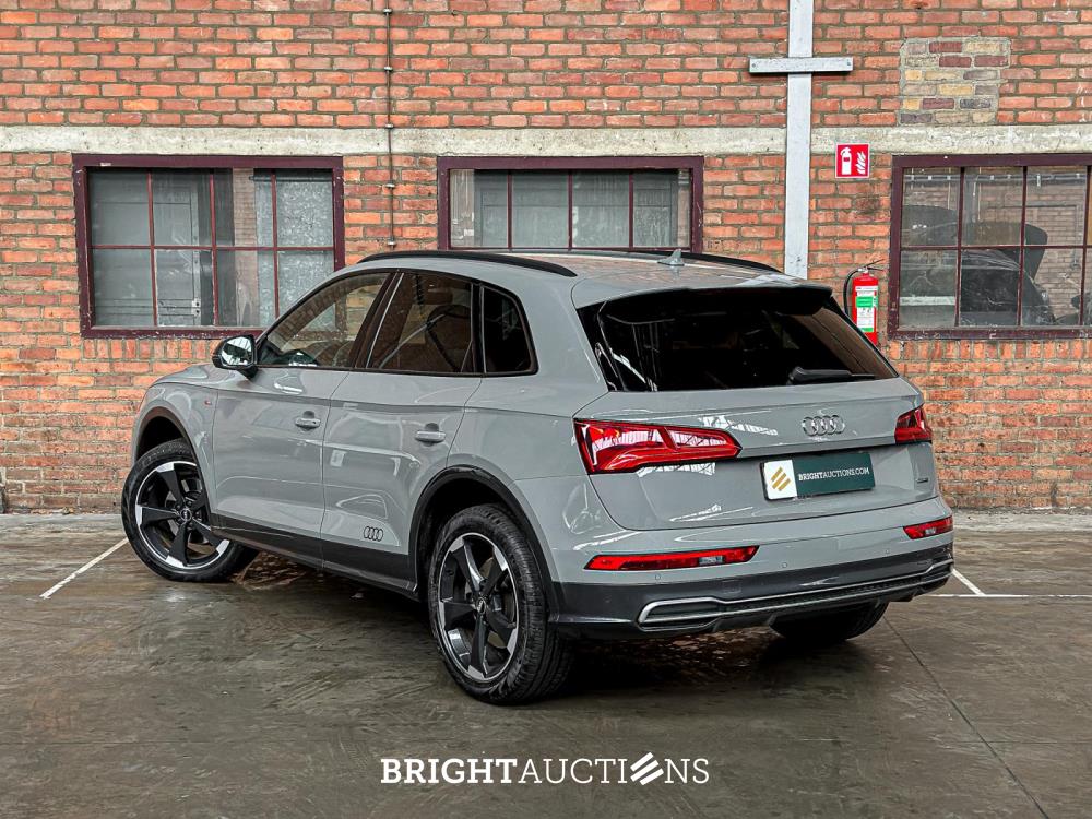Audi Q5 2.0 TFSI Quattro Sport S Line Black Edition 252pk 2018 (Origineel-NL + 1e Eigenaar), TT-931-B