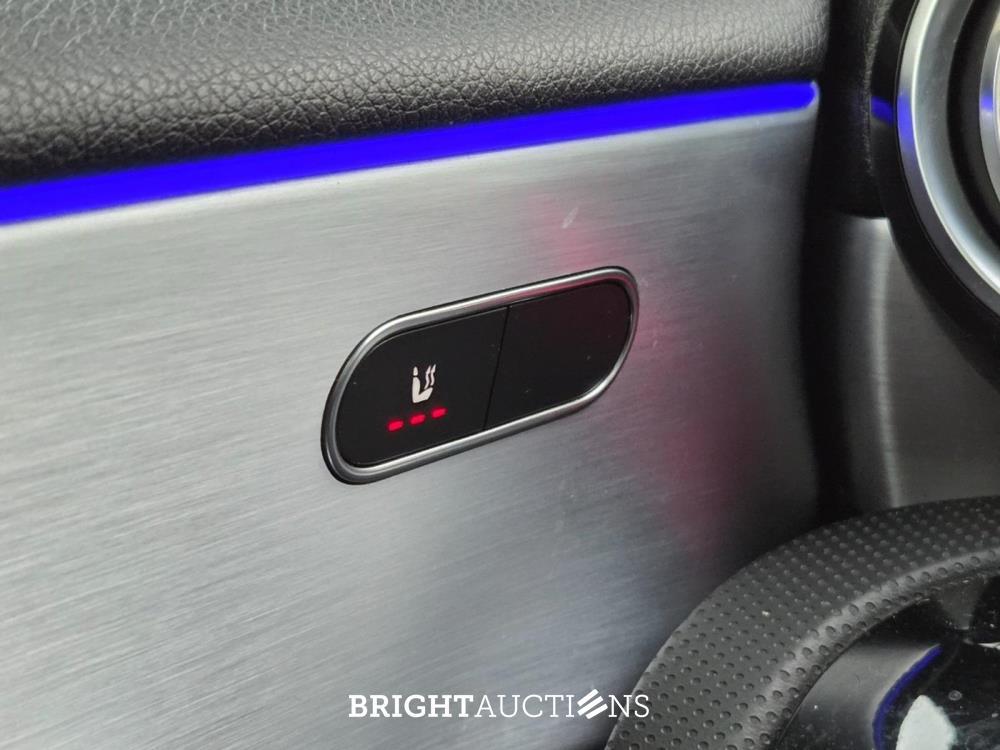 Mercedes-Benz A 180 Business Solution AMG 136pk 2019 A-klasse, Z-776-DL