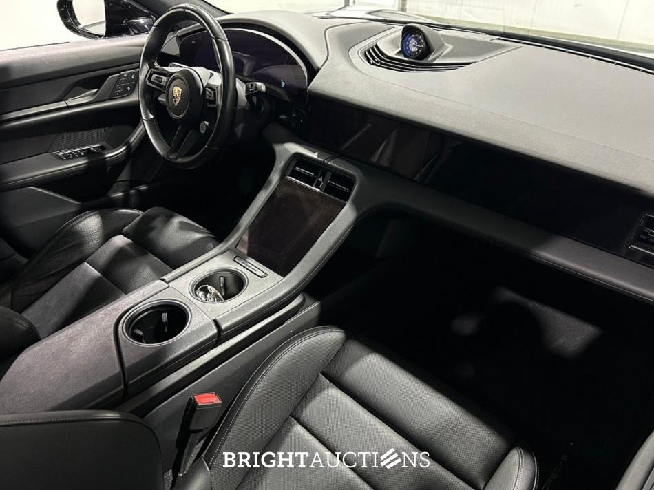 Porsche Taycan Performance Plus 93 kWh 381pk 2023, S-120-GD