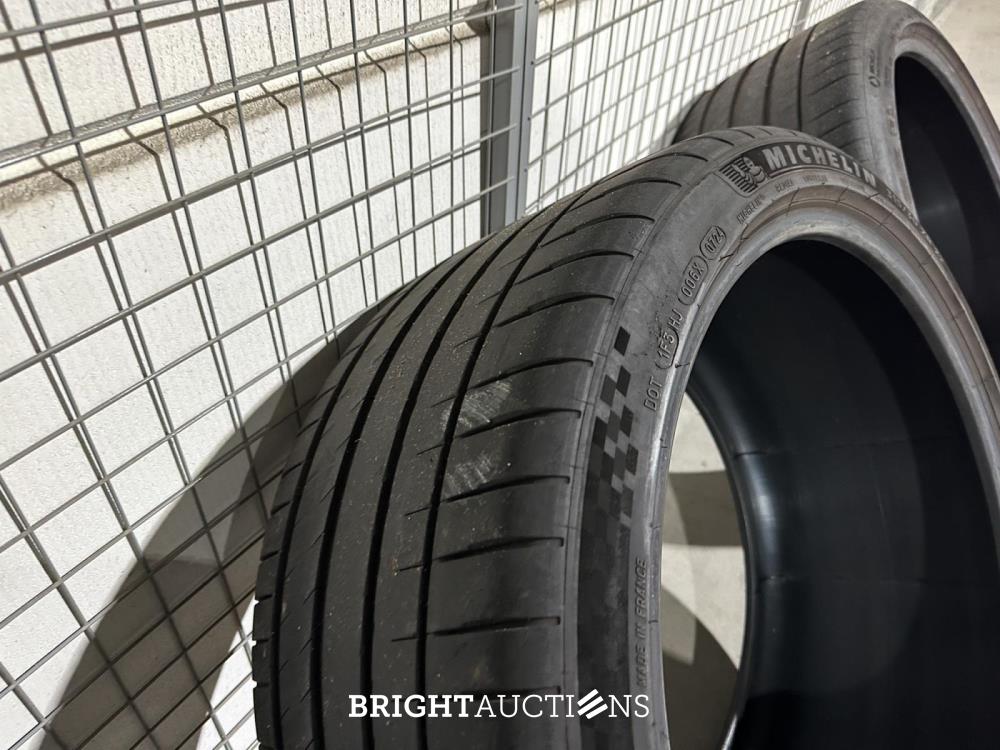 Bentley Continental GTC 4.0 V8 507pk 2013