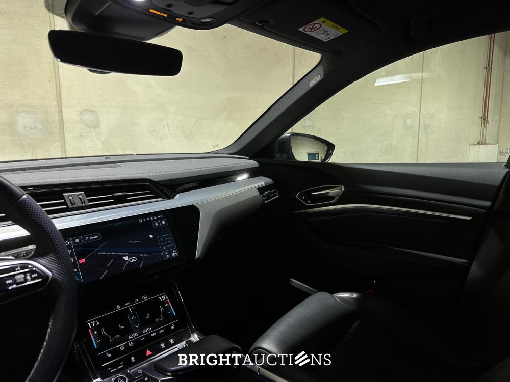 Audi e-tron 55 Quattro S Edition 95 kWh 408pk 2022 (Origineel-NL+1e eigenaar), R-708-BR