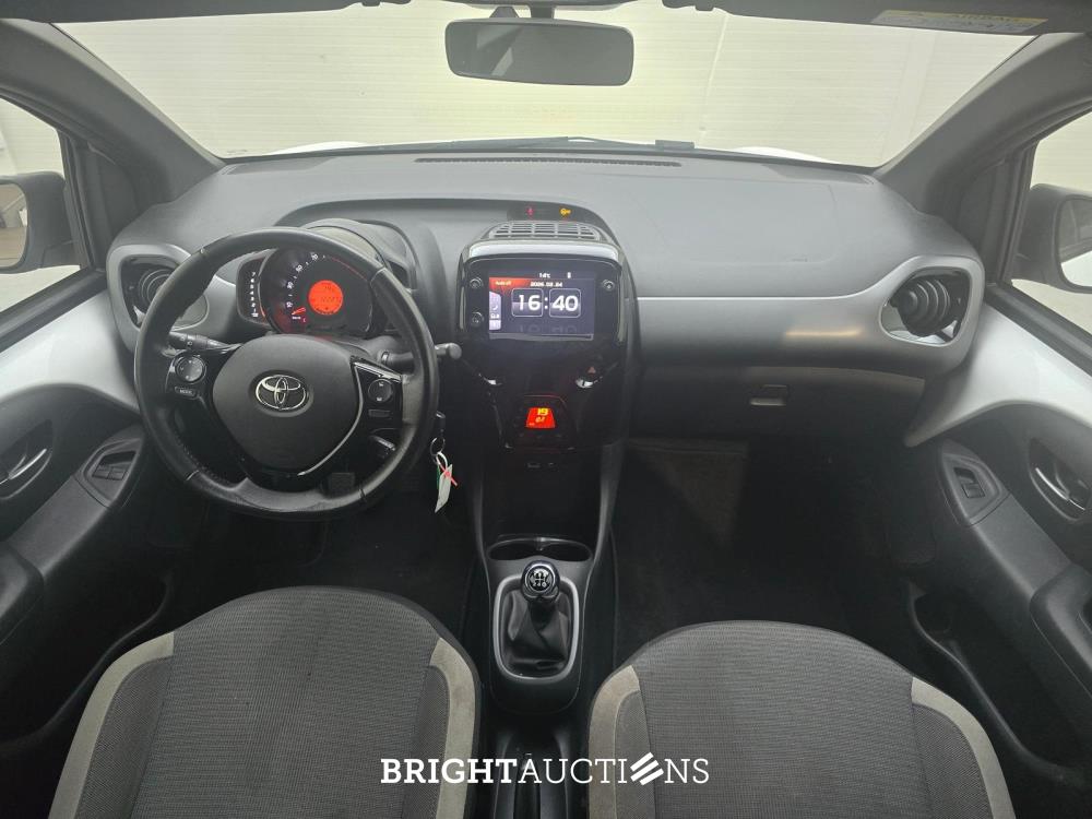 Toyota Aygo VVT-i x-cite ultimate 1.0 72pk 2022 (Origineel-NL), N-440-XN
