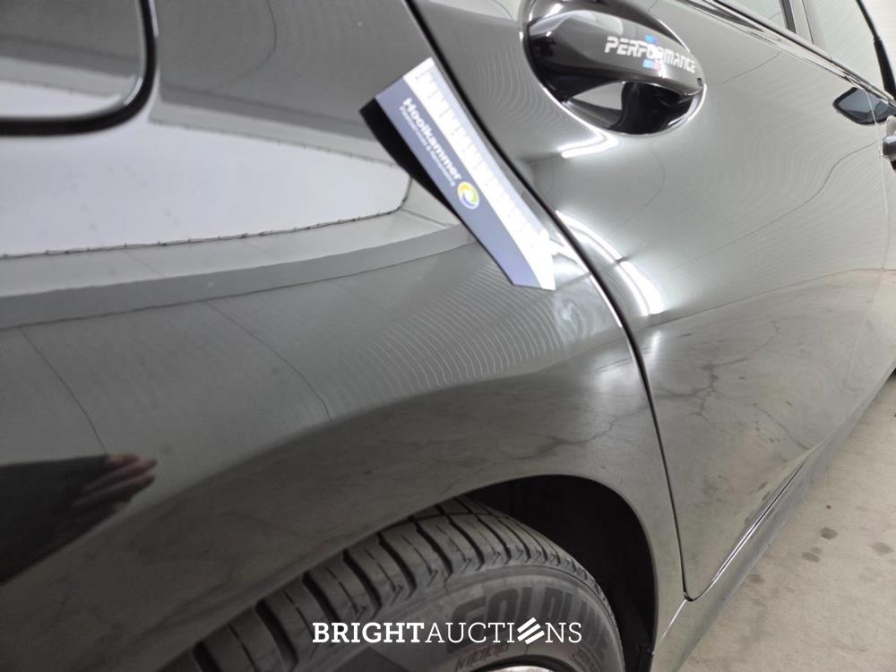 BMW 3-serie Executive Edition 184pk 2019 (Origineel-NL), ZL-125-N