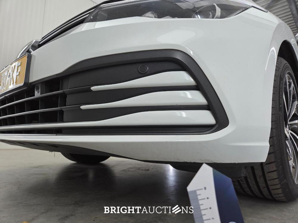 Volkswagen Golf Life 1.5 TSI 131pk 2020 (Origineel-NL), J-437-KF