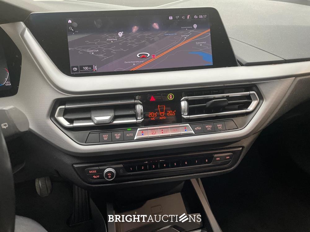 BMW 118i Executive Edition 1-serie 140pk 2020 (Origineel-NL), J-119-GJ