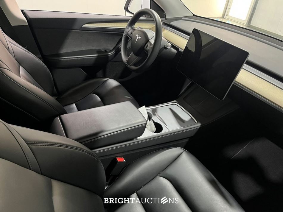 Tesla Model Y RWD 58 kWh 238pk 2022 (Origineel-NL), R-968-ZL