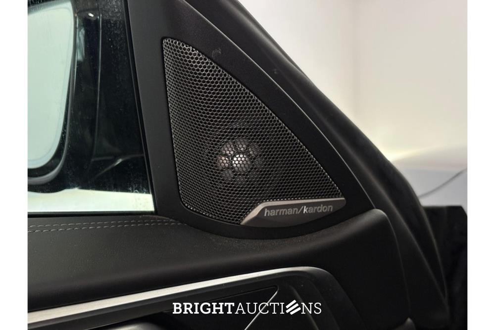 BMW M4 High Executive xDrive 374pk 2020 (Origineel-NL), J-656-VG