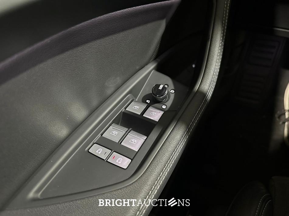 Audi Q8 e-tron 50 quattro Advanced Edition 95 kWh 340pk 2023 (Origineel-NL), T-629-HS