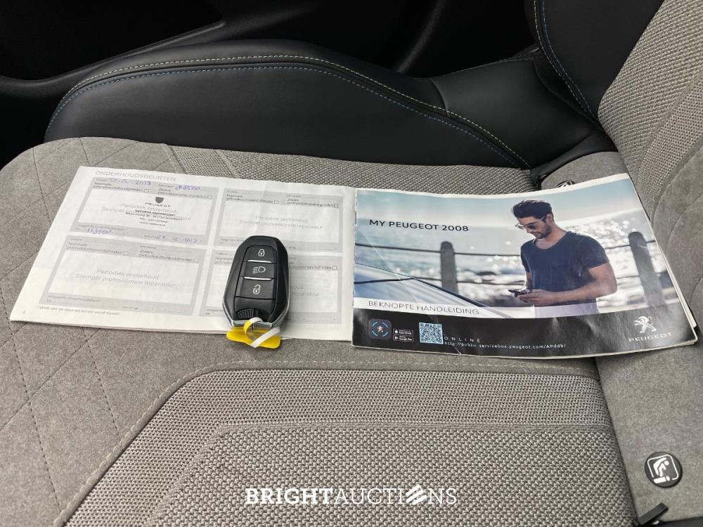 Peugeot e-2008 EV GT 50 kWh 136 pk 2020, J-619-VK