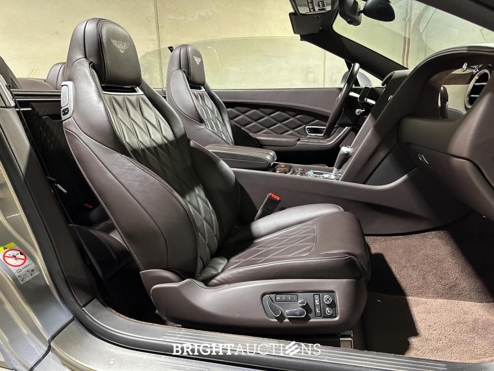 Bentley Continental GTC 4.0 V8 507pk 2013