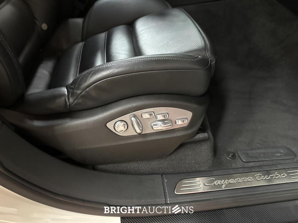 Porsche Cayenne Turbo 4.8 V8 500PK 2010 38.000KM!