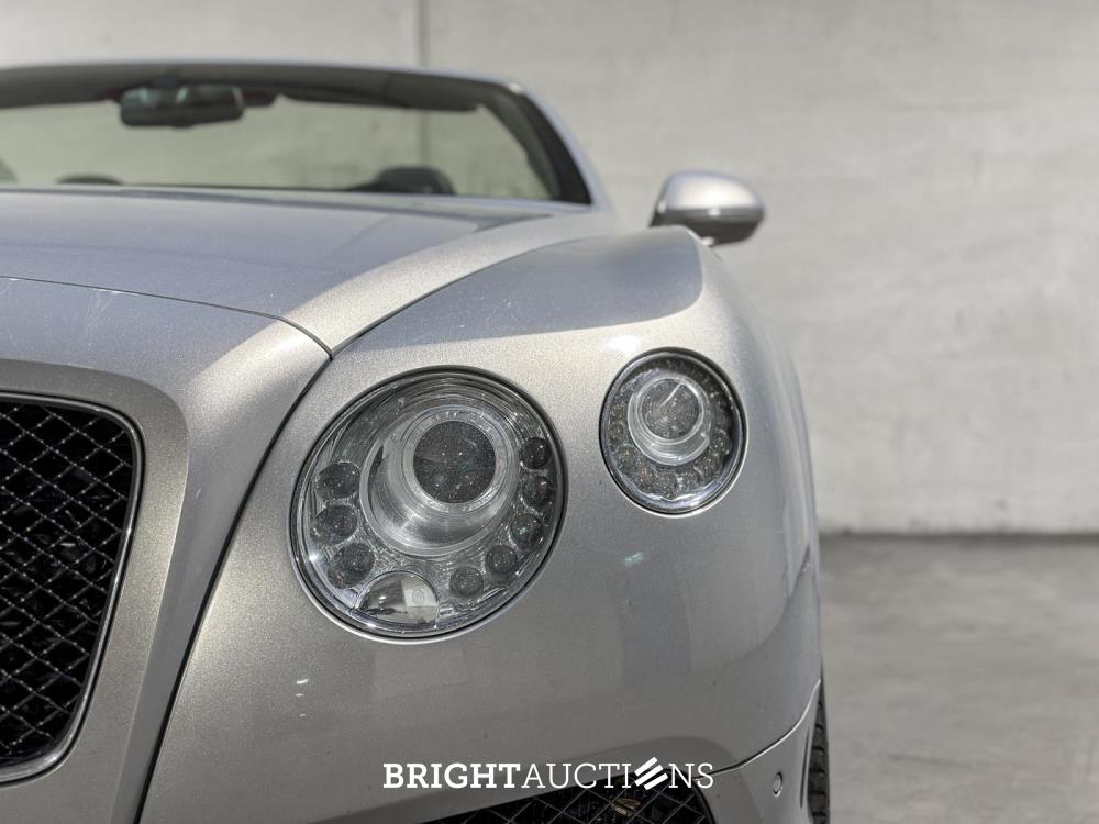 Bentley Continental GTC 4.0 V8 507pk 2013