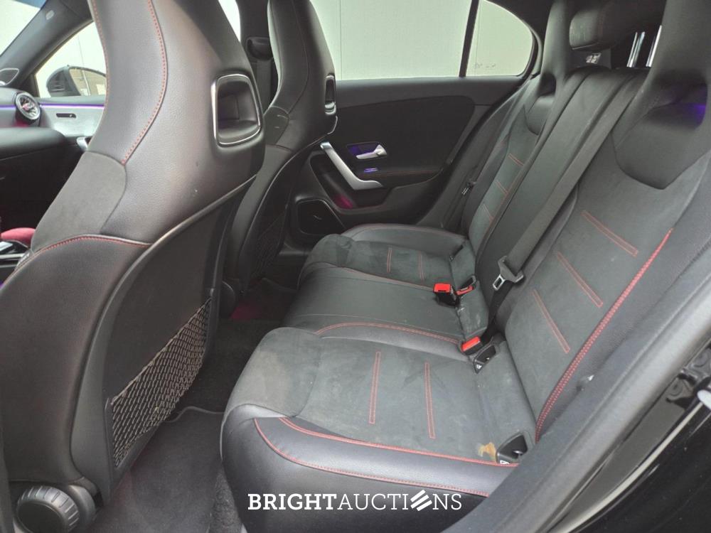 Mercedes-Benz A 180 Business Solution AMG 136pk 2019 A-klasse, Z-776-DL