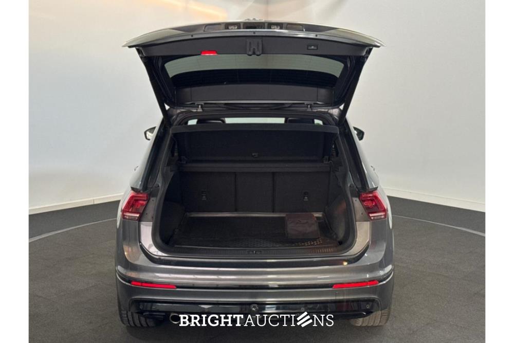 Volkswagen Tiguan ACT Highline Business R 1.5 TSI 150pk 2020 (Origineel-NL), H-070-NT