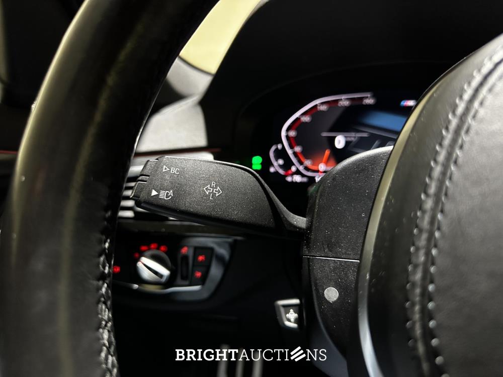 BMW 520i Touring High Executive Edition M-Sport 184pk 2021 (Origineel-NL) 5-Serie G31, L-194-JX