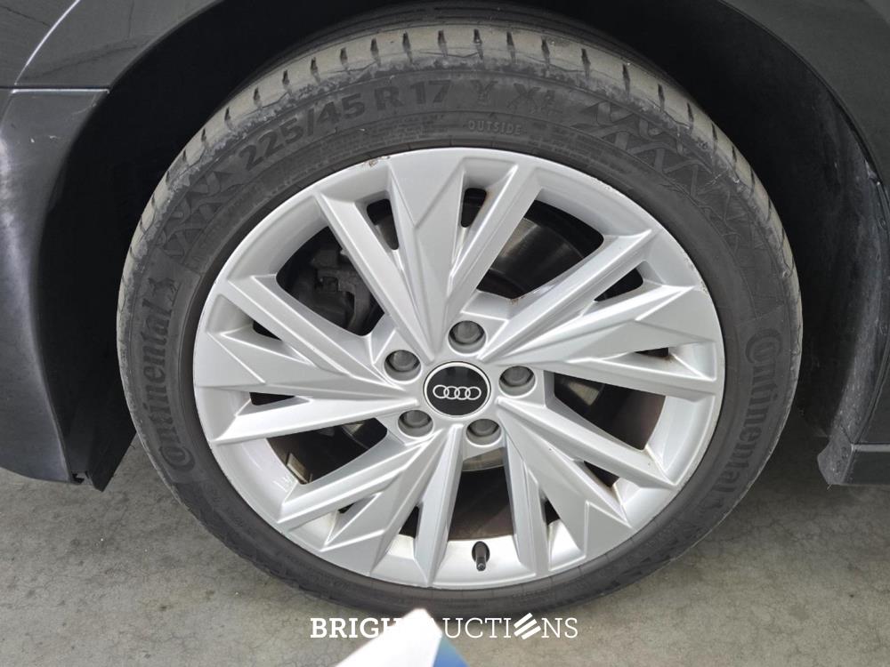 Audi A3 Limousine 30 Business edition TFSI 110pk 2021 (Origineel-NL), K-808-PJ