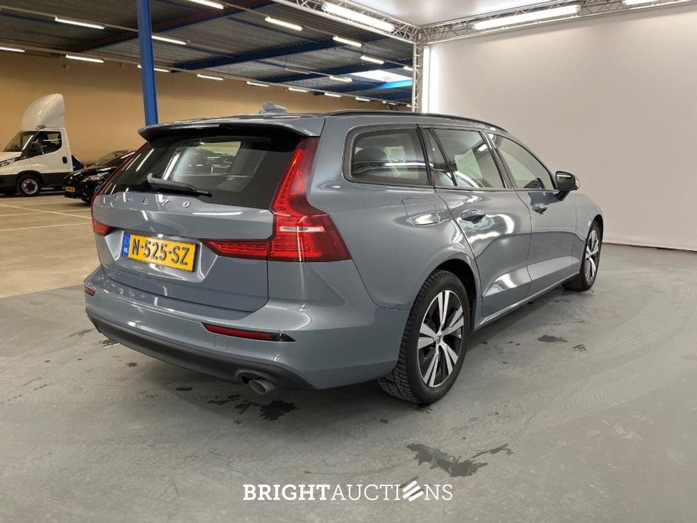 Volvo V60 B3 Momentum 2.0 163pk 2022 (Origineel-NL), N-525-SZ
