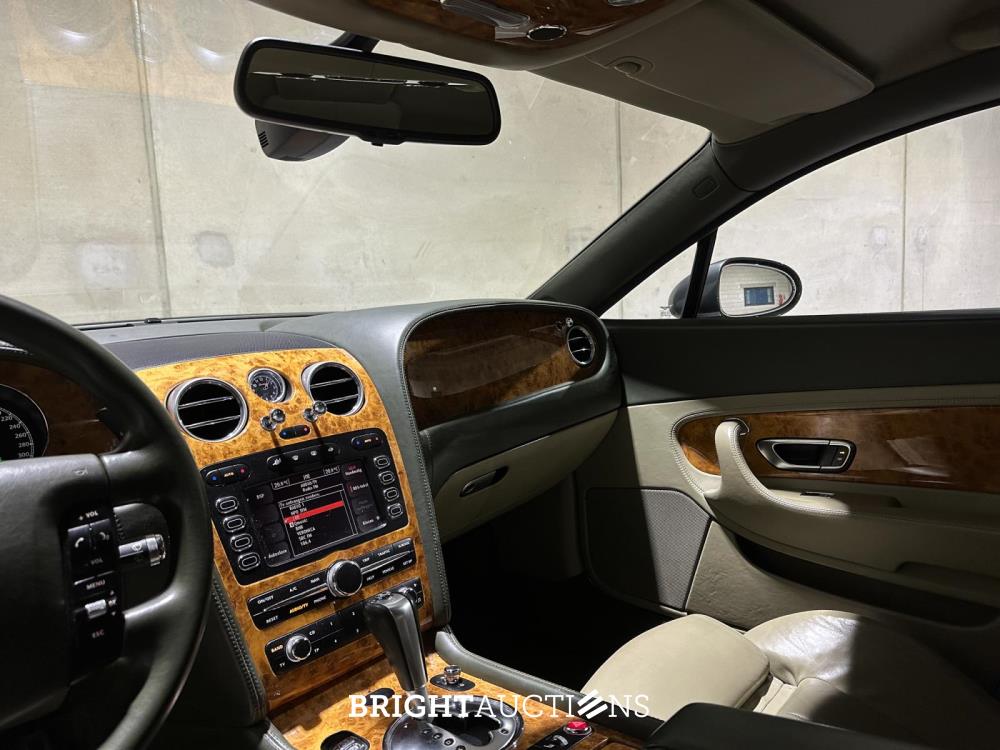 Bentley Continental GTC 6.0 W12 560pk 2004, 43-NV-TN