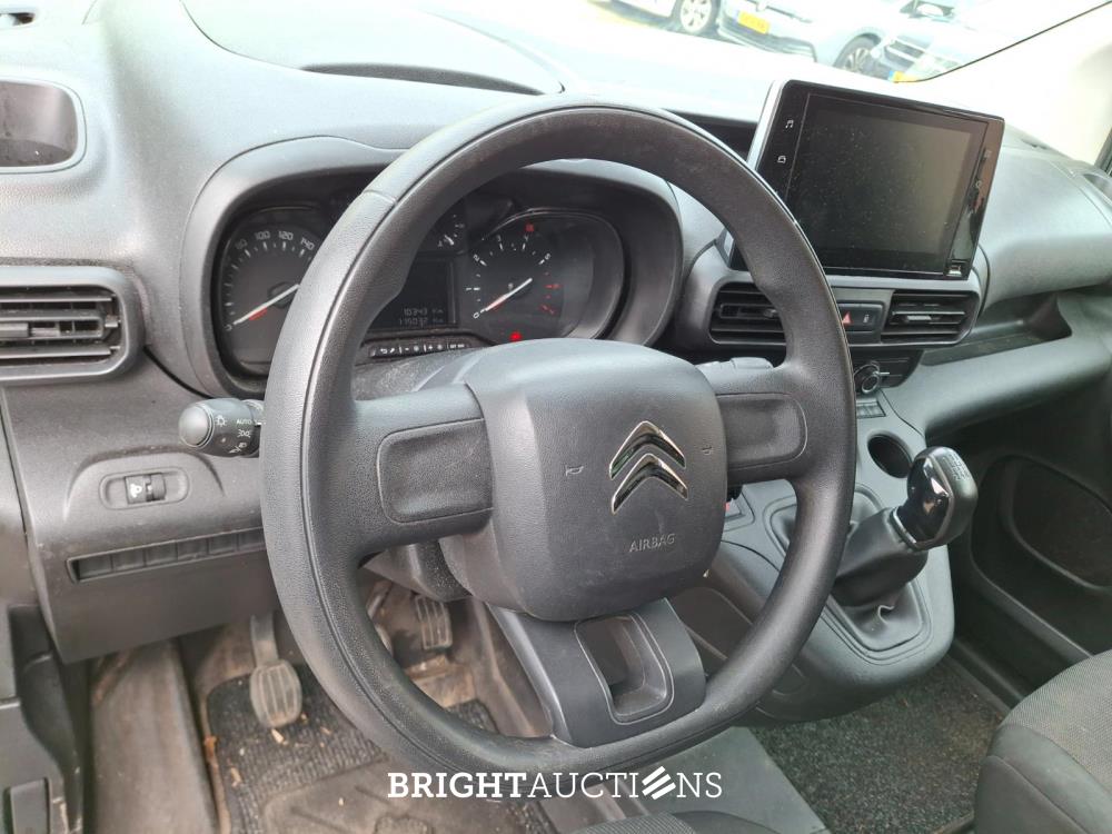 Citroen Berlingo 1.5 BlueHDI Club XL 99 pk 2021, VKR-08-B