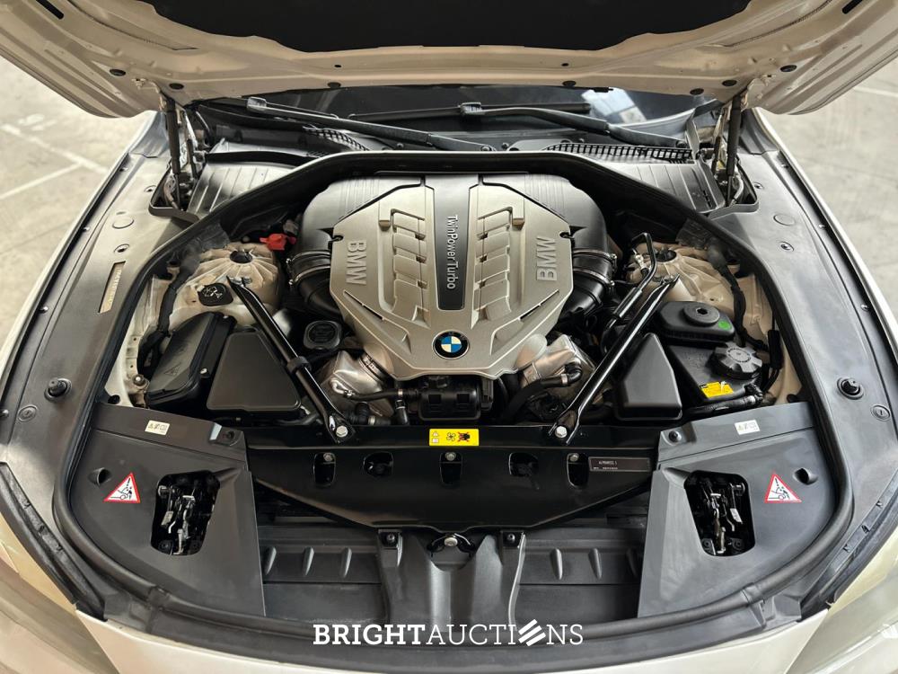 BMW ActiveHybrid7 / F04 7-serie 4.4 V8 465pk 2011 -Youngtimer- 82.000km