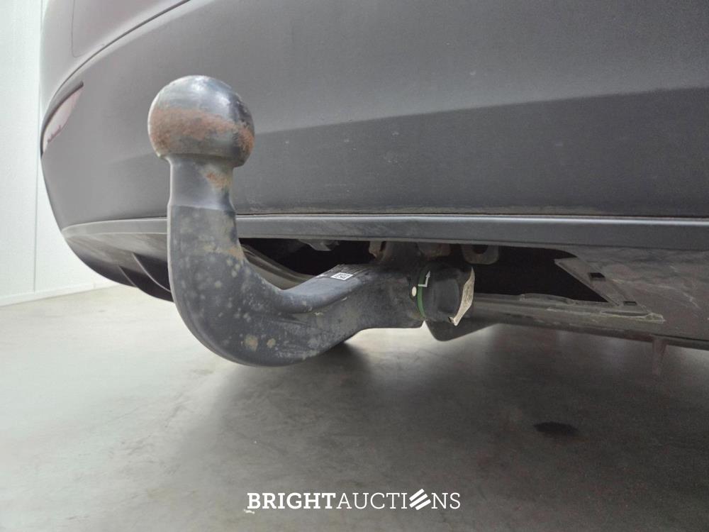 Tesla Model X 418pk 2018 (Origineel-NL), ST-448-X