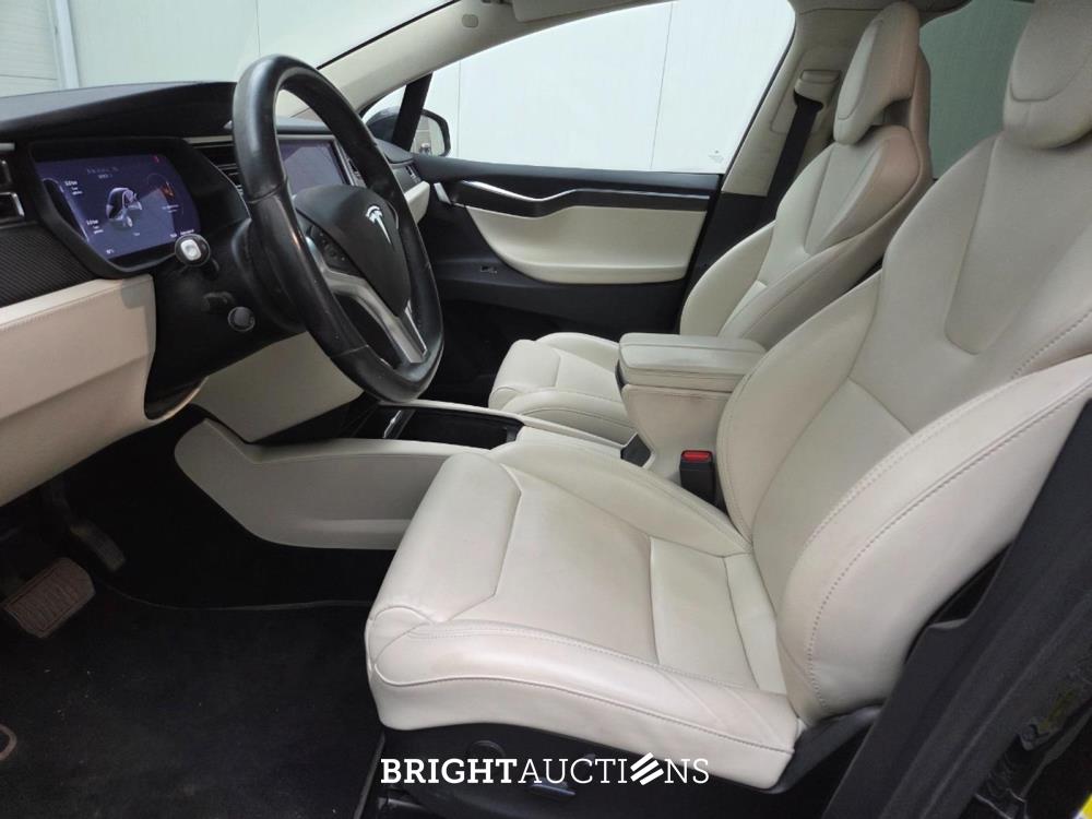 Tesla Model X 418pk 2018 (Origineel-NL), ST-448-X