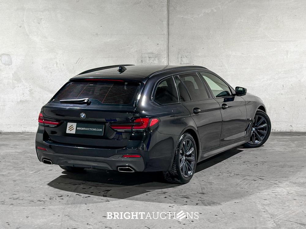 BMW 520i Touring High Executive Edition M-Sport 184pk 2021 (Origineel-NL) 5-Serie G31, L-194-JX