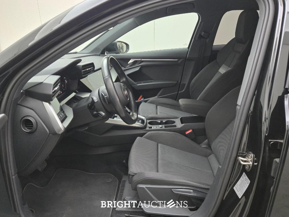Audi A3 Limousine 30 Business edition TFSI 110pk 2021 (Origineel-NL), K-808-PJ