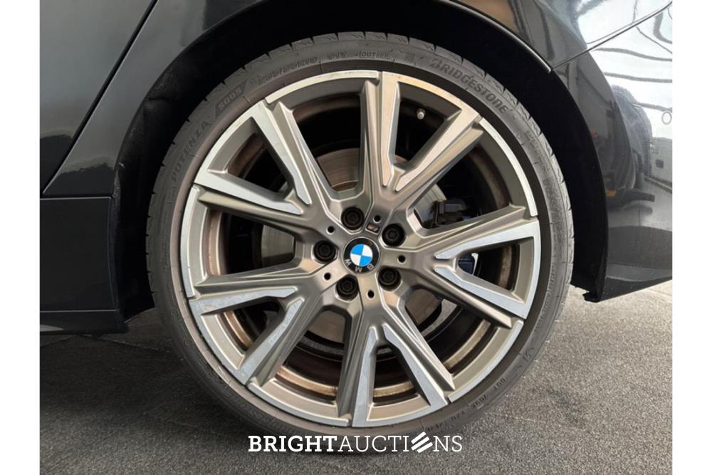 BMW M135 i Business Edition xDrive 306pk 2021 (Origineel-NL) 1-Serie, N-977-HZ