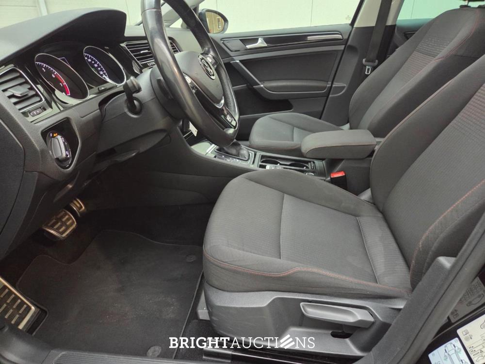 Volkswagen Golf Highline Business R 1.5 TSI 150pk 2017, GZG-30-F