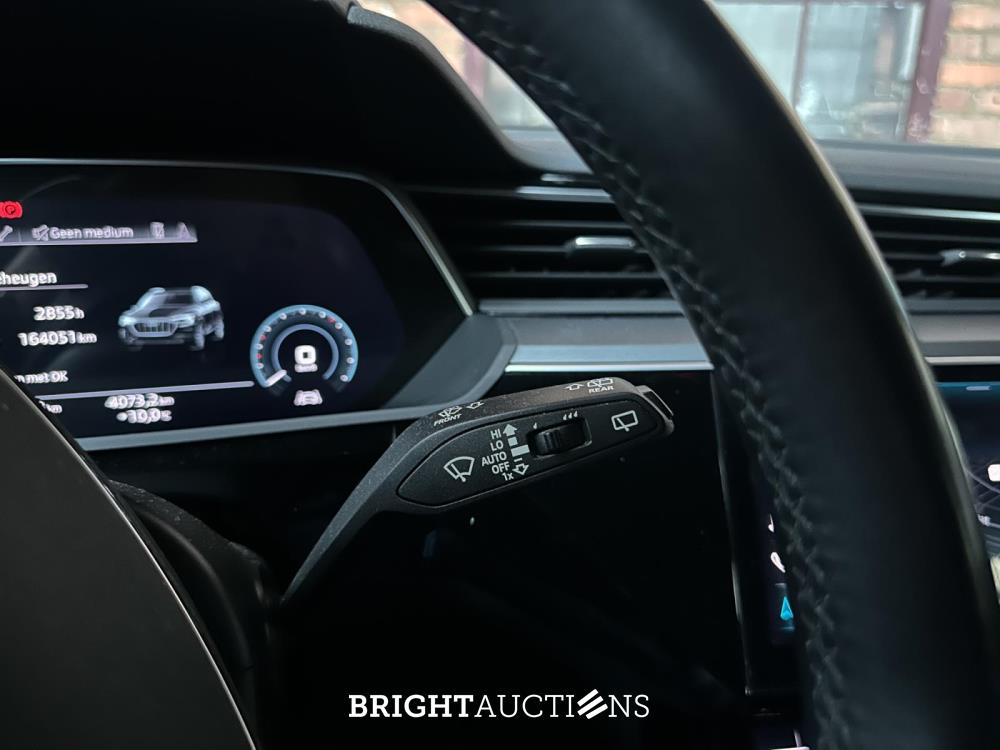 Audi e-tron 50 quattro Business edition 71 kWh 313pk 2020 (Origineel-NL + 1e eigenaar), K-578-JS