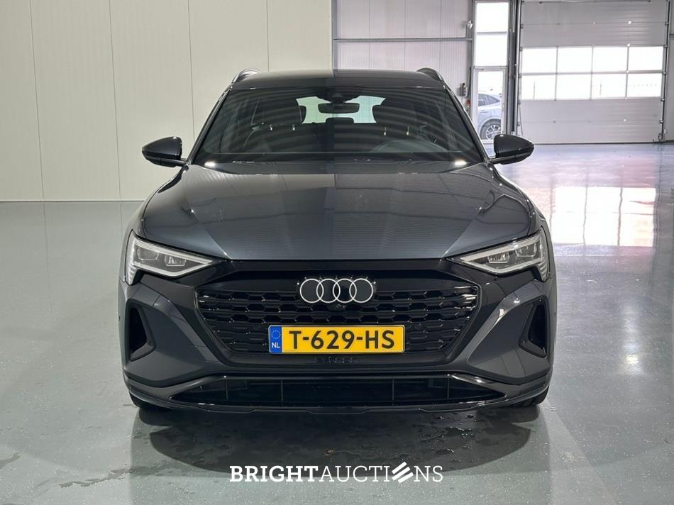 Audi Q8 e-tron 50 quattro Advanced Edition 95 kWh 340pk 2023 (Origineel-NL), T-629-HS