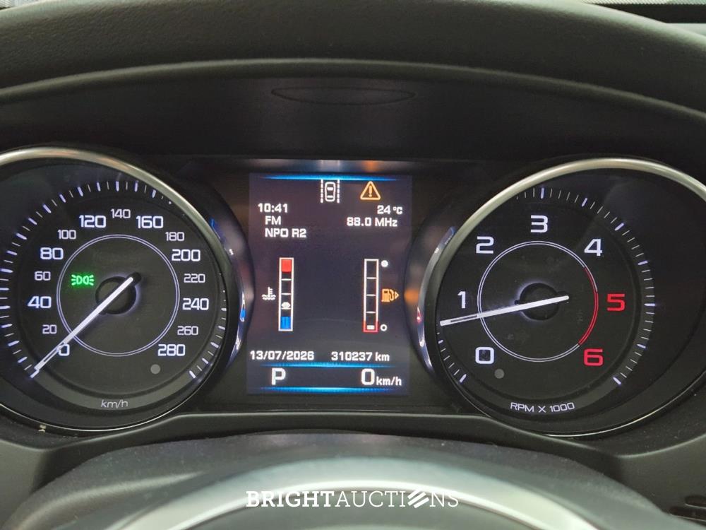 Jaguar XE D Portfolio 2.0 163pk 2015 (Origineel-NL), HV-351-R
