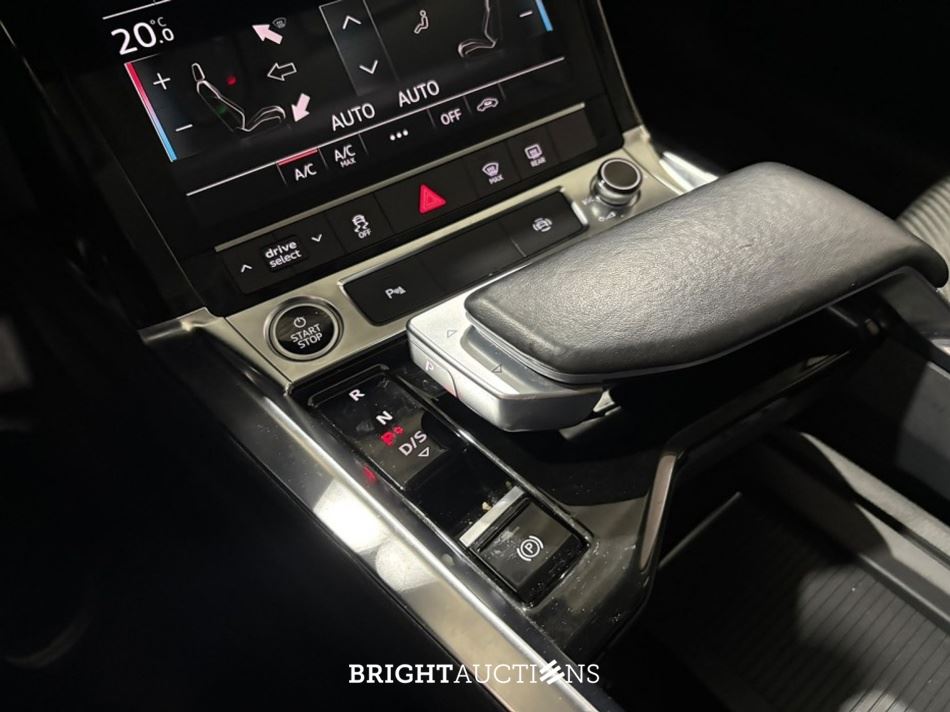 Audi e-tron 55 edition Quattro 95 kWh 408pk 2022 (Origineel-NL), R-329-SF