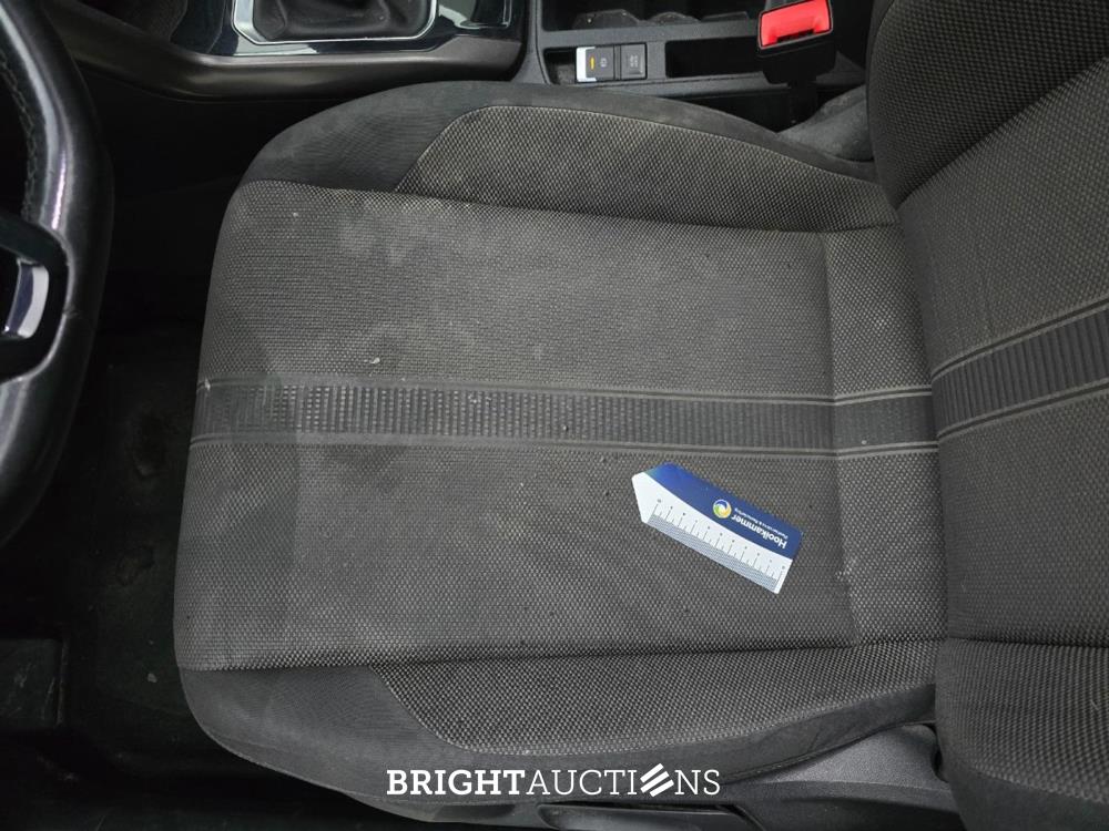 Volkswagen T-Roc Style 1.0 TSI 116pk 2019 (Origineel-NL), XX-149-F